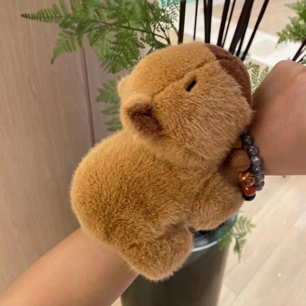 Capybara Curtain Ring